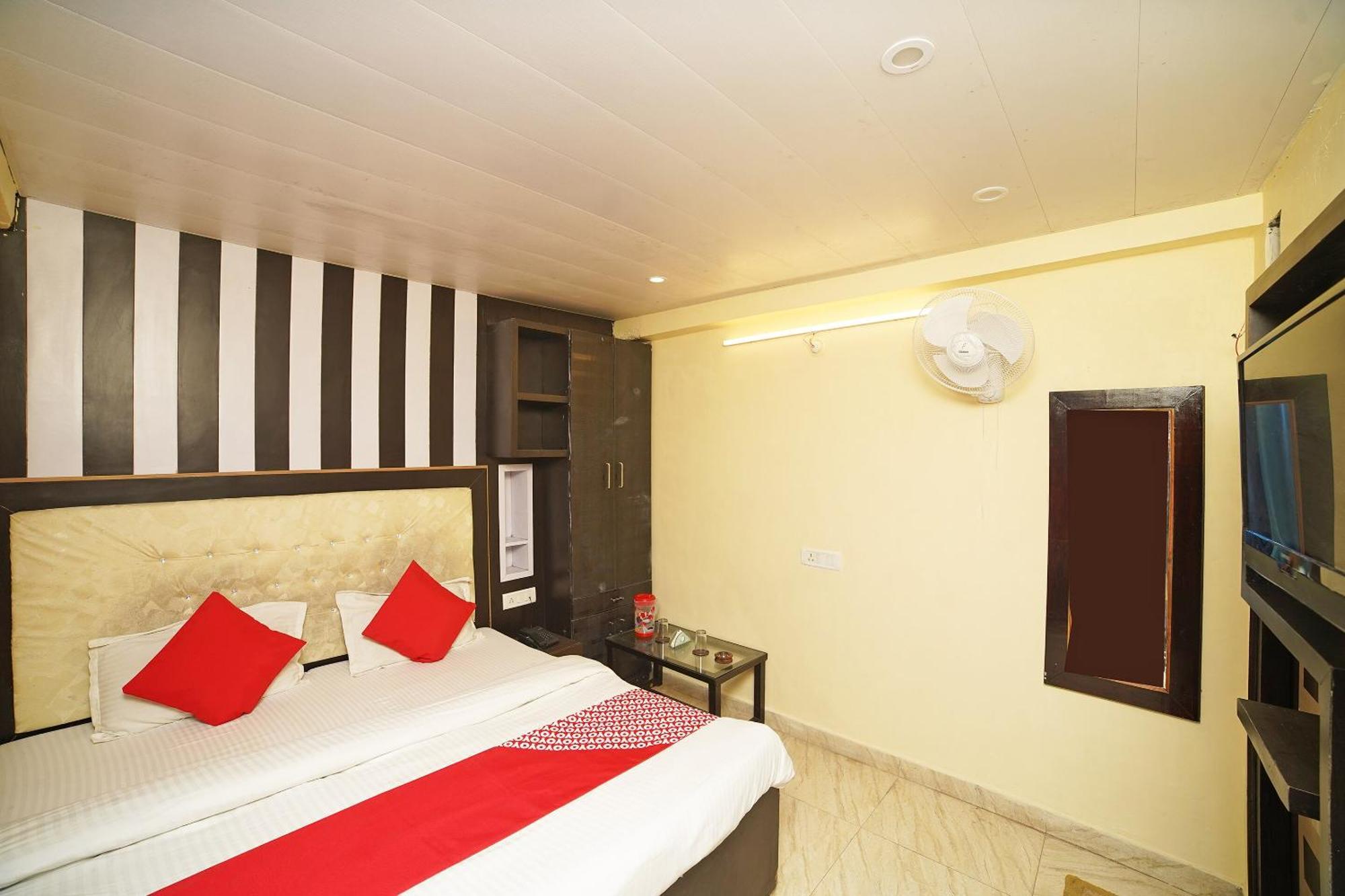 Oyo Flagship 8594 Golden Nest Hotel Nainital Exterior photo